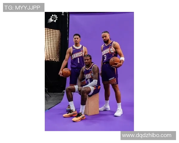 太阳队公布新赛季首发阵容布克领衔阿伦邓恩狄龙伊戈达罗齐上阵 太阳队公布新赛季首发阵容布克领衔阿伦邓恩狄龙伊戈达罗齐上阵