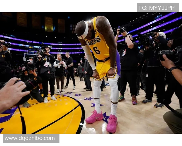 詹姆斯因伤缺席五场湖人新三人组磨合计划面临挑战 詹姆斯因伤缺席五场湖人新三人组磨合计划面临挑战