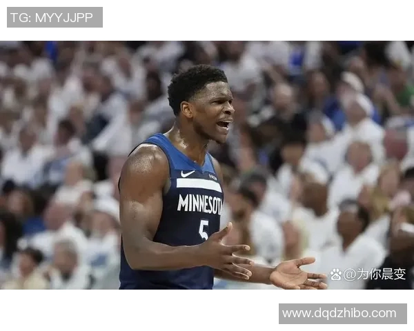 森林狼新赛季备战热情高涨爱德华兹迪文里德训练照展笑颜 森林狼新赛季备战热情高涨爱德华兹迪文里德训练照展笑颜