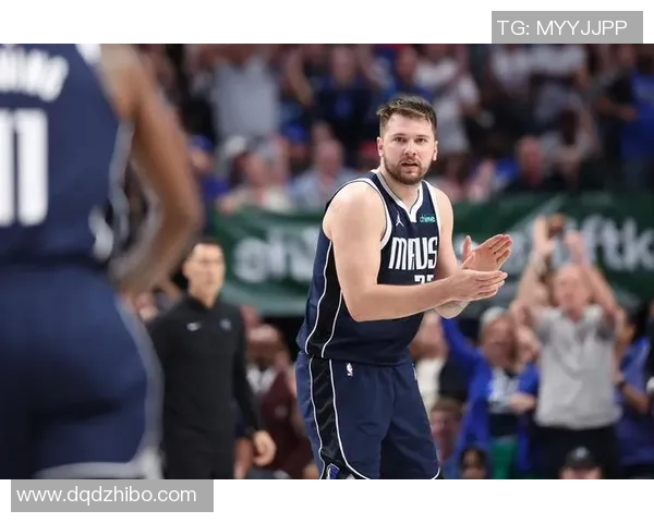 浓眉增重显实力东契奇瘦身展决心达拉斯球队伙食成焦点 浓眉增重显实力东契奇瘦身展决心达拉斯球队伙食成焦点