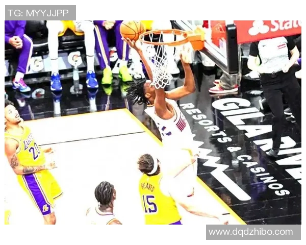 雷迪克点评斯玛特场上对抗激烈认为应增加出手机会提升表现