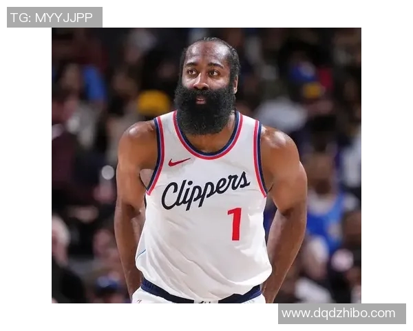 哈登季前赛表现低迷场均仅得6分助攻77次命中率惨淡引发热议 哈登季前赛表现低迷场均仅得6分助攻77次命中率惨淡引发热议