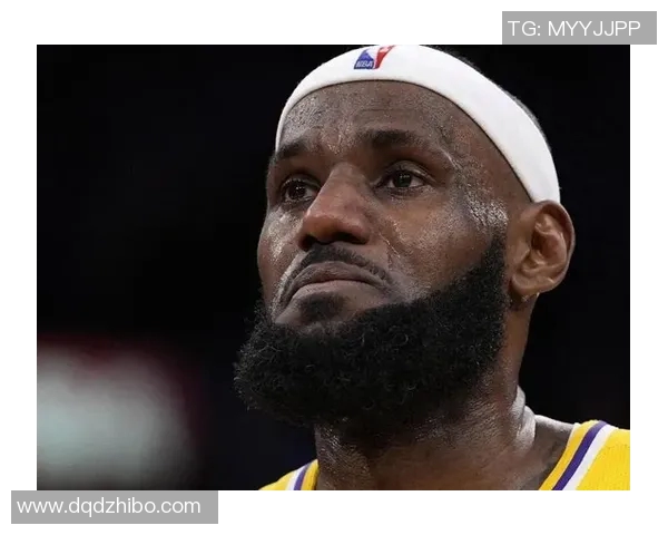 弗拉格18岁单场25分5篮板5助攻成詹姆斯之后首位年轻球员 弗拉格18岁单场25分5篮板5助攻成詹姆斯之后首位年轻球员