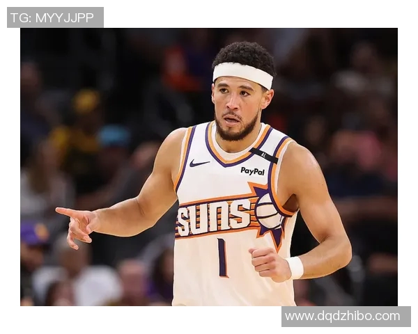 布克批评裁判漏判库里犯规称浪费了宝贵时间和机会